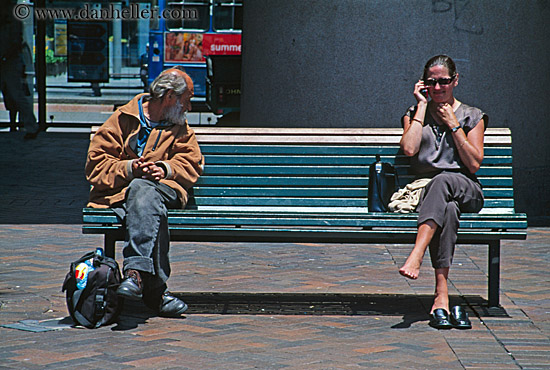 homeless-man-n-woman-on-cellphone.jpg