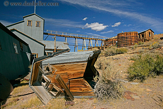 bodie-gold-mine-mill-1.jpg