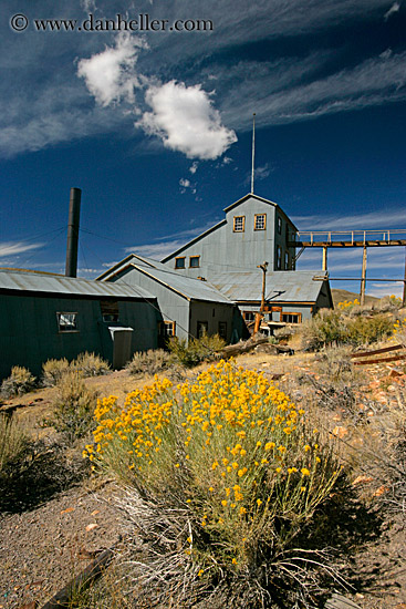 bodie-gold-mine-mill-2.jpg