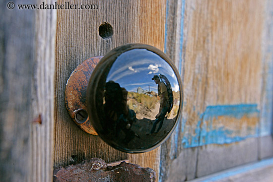 door-knob-2.jpg