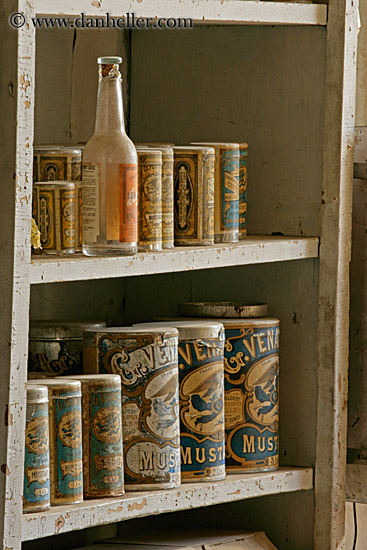 old-canned-food-1.jpg