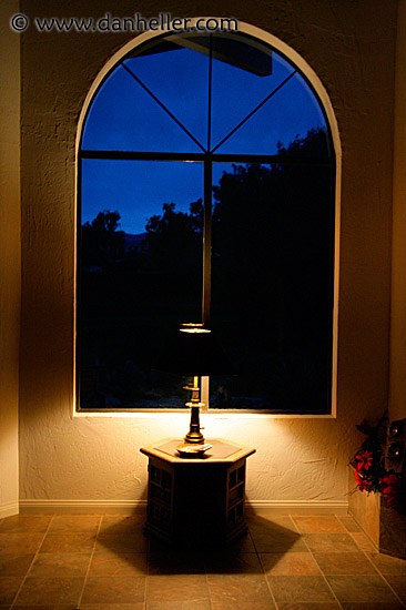 window-n-lamp.jpg