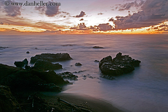 beach-ocean-sunset-clouds-5.jpg