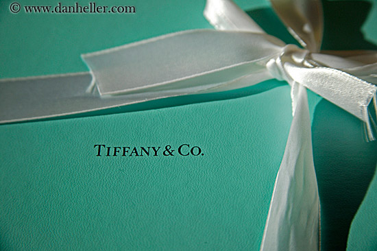 tiffany-box-w-ribbon-02.jpg