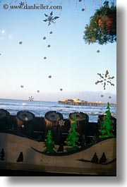 california, capitola, christmas, decor, vertical, west coast, western usa, windows, photograph