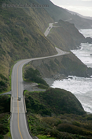 highway-n-rocky-coast-04.jpg