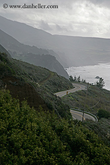 highway-n-rocky-coast-05.jpg