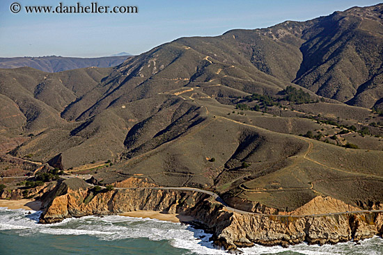 highway-n-rocky-coast-15.jpg