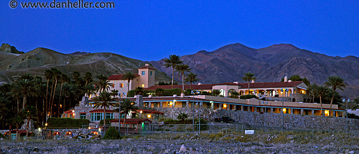 furnace-creek-inn-pano.jpg