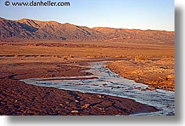 images/California/DeathValley/Misc/salt-water-creek-2.jpg