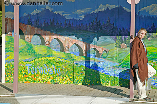 ferndale-mural.jpg