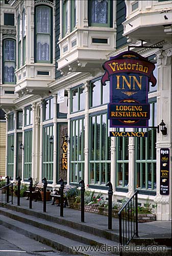 victorian-inn.jpg