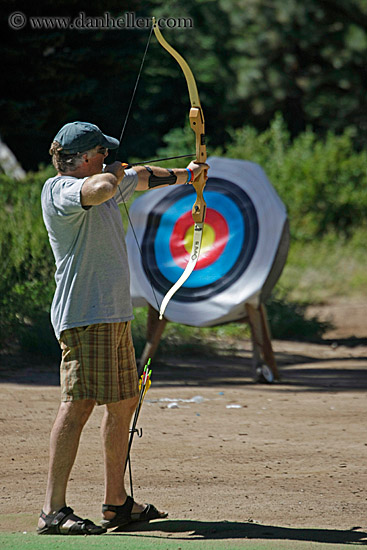 man-w-archery-bow-n-arrow-2.jpg