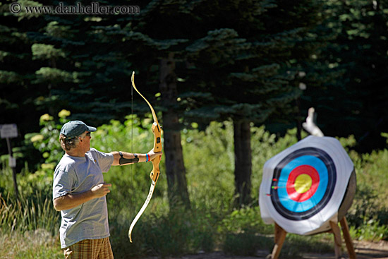 man-w-archery-bow-n-arrow-4.jpg