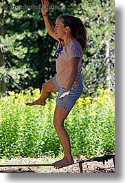 images/California/KingsCanyon/Jill/jill-walking-tightrope-8.jpg