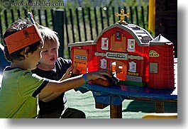 images/California/KingsCanyon/Kids/boys-playing-w-toy-farm.jpg
