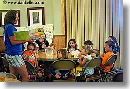 images/California/KingsCanyon/Kids/reading-to-kids.jpg