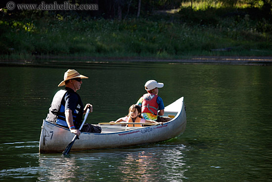 family-in-canoe-4.jpg