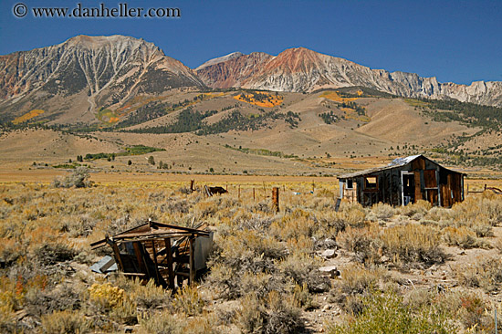 old-barn-n-mtns-1.jpg