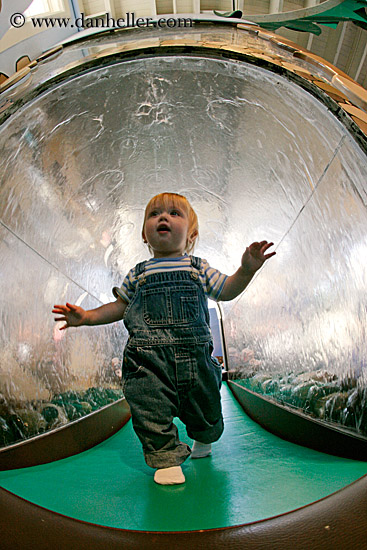 toddler-in-water-tunnel-1.jpg