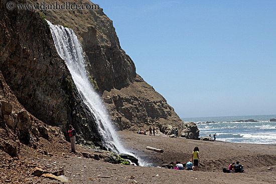 waterfall-n-beach-03.jpg