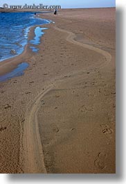 beaches, california, footprints, leading, marin, marin county, materials, north bay, northern california, people, sand, vertical, west coast, western usa, photograph