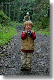 images/California/Marin/PtReyes/BearValleyTrail/Hikers/jack-n-binoculars-2.jpg