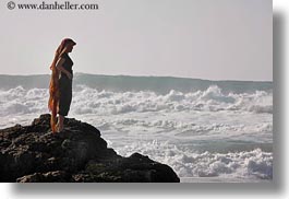 beaches, california, horizontal, jack jill, jills, marin, marin county, north bay, northern california, ocean, people, scarves, west coast, western usa, photograph