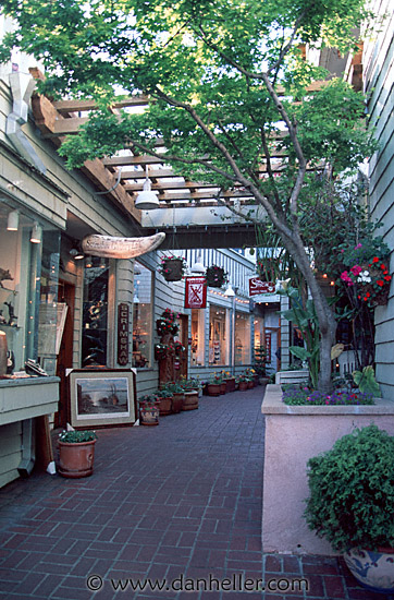 courtyard-shops.jpg