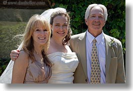 images/California/Marin/StinsonBeach/RizosWedding/DeirdreFamily/deirdre-w-dad-n-stepmom-04.jpg