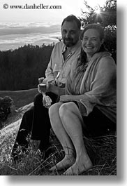 black and white, california, marin, marin county, north bay, northern california, prenup photos, stinson beach, vertical, wedding, west coast, western usa, photograph