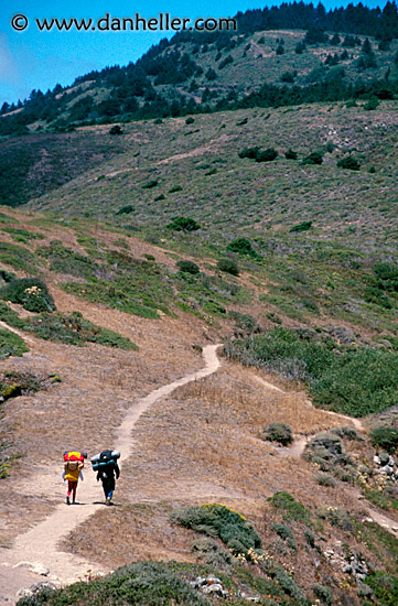 tenn-val-hiking.jpg