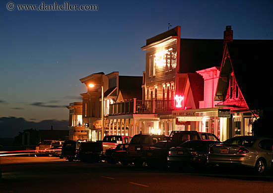 town-lights-dusk-cars.jpg