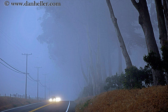 car-headlights-in-fog-3.jpg