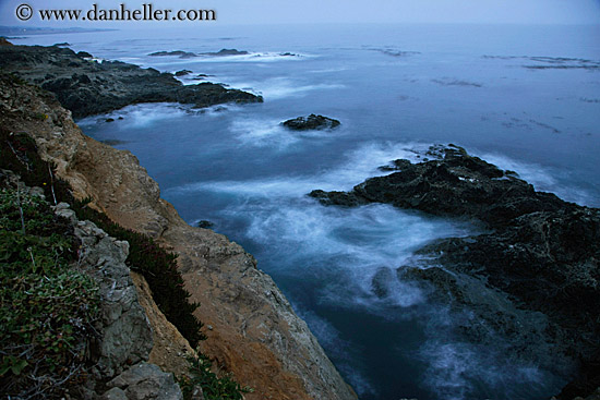 dusk-ocean-water-swirling-rocks.jpg