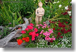 images/California/Mendocino/Flowers/flowers-n-figurine.jpg