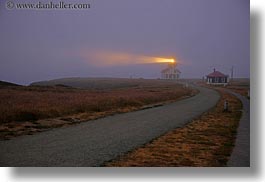 images/California/Mendocino/Lighthouse/Dusk/lighthouse-horizontal-at-dusk-3.jpg