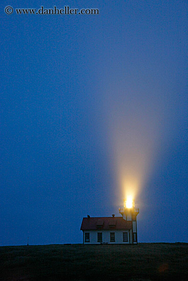 lighthouse-vertical-dusk-2.jpg
