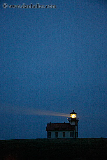 lighthouse-vertical-dusk-3.jpg