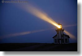 images/California/Mendocino/Lighthouse/Nite/lighthouse-n-light-beams-07.jpg