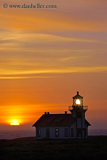 lighthouse-clouds-n-sun-8.jpg