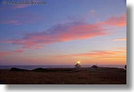 images/California/Mendocino/Lighthouse/Sunset/lighthouse-colorful-clouds-2.jpg