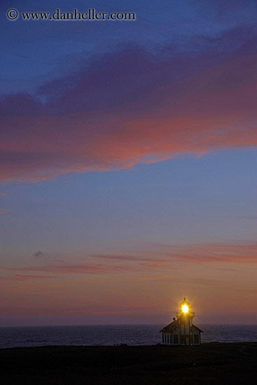 lighthouse-colorful-clouds-4.jpg