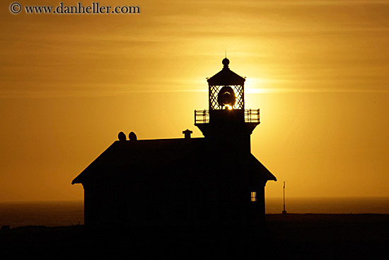 lighthouse-silhouette-2.jpg