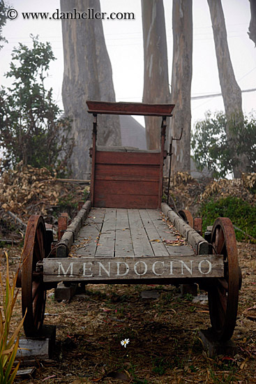 mendocino-stage_coach-in-fog.jpg