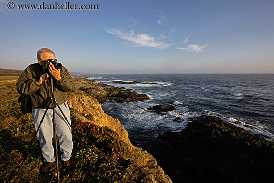 howard-photographing-ocean.jpg