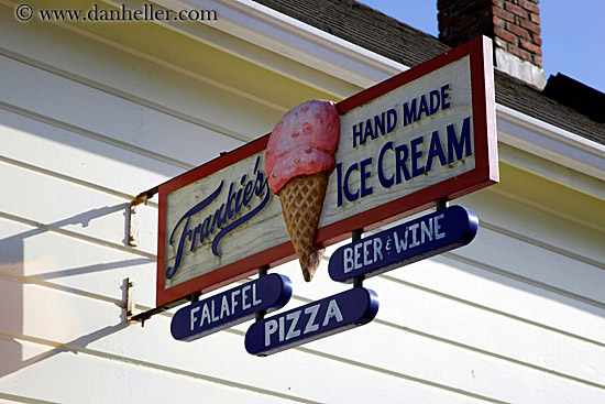 frankies-ice_cream-shop-3.jpg