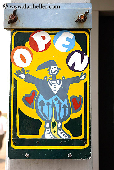open-sign-clown.jpg