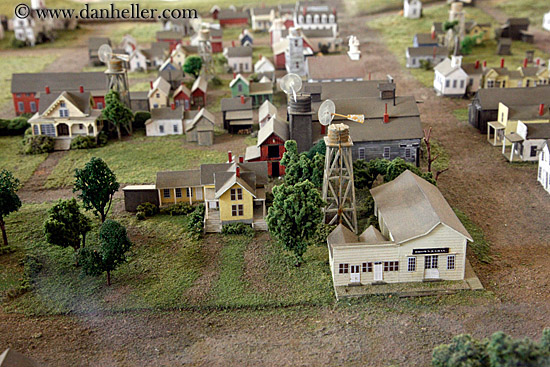 mendocino-town-model-02.jpg