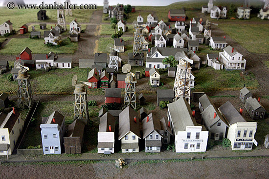 mendocino-town-model-03.jpg